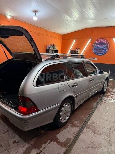 Mercedes C 180 2000, 330,000 km - 1.8 l - Bakı
