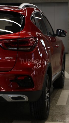 MG ZS-8