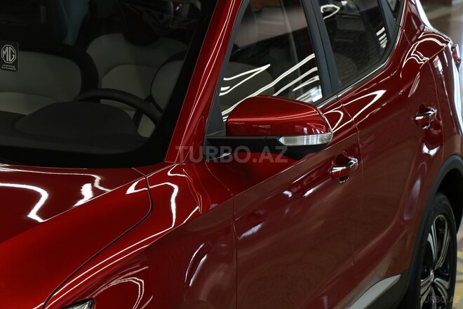 MG ZS-12