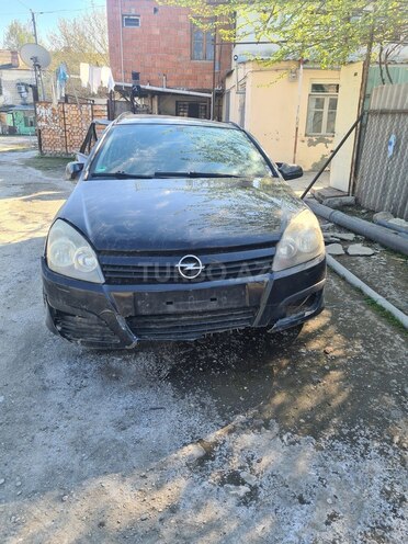 Opel Astra 2005, 100,000 km - 1.4 l - Yevlax