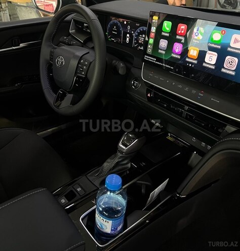Toyota Camry-5