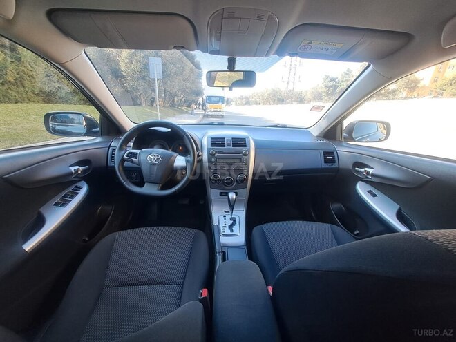 Toyota Corolla 2013, 283,000 km - 1.6 l - Bakı