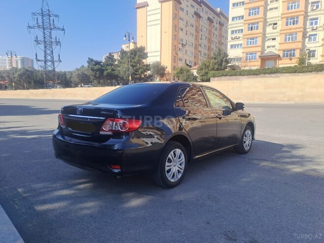 Toyota Corolla 2013, 283,000 km - 1.6 l - Bakı