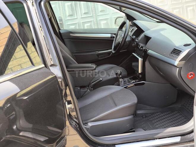 Opel Astra 2009, 180,000 km - 1.3 l - Bakı