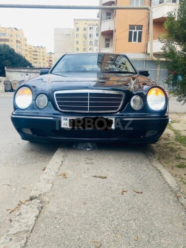 Mercedes E 270 2001, 450,000 km - 2.7 l - Bakı