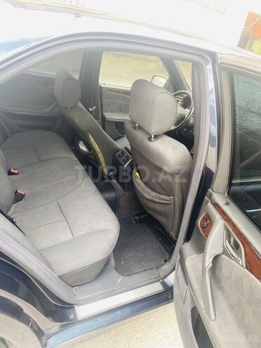 Mercedes E 270 2001, 450,000 km - 2.7 l - Bakı
