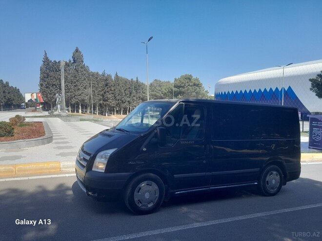 Ford Transit-2