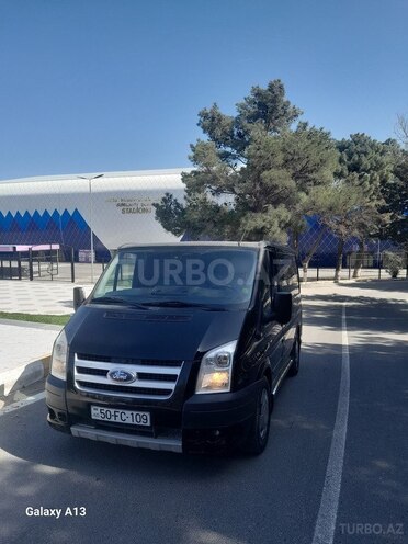Ford Transit-1