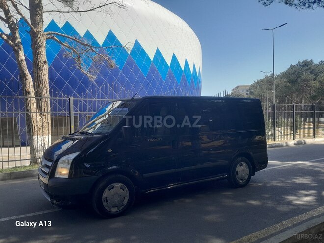 Ford Transit-3