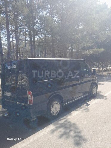 Ford Transit-18