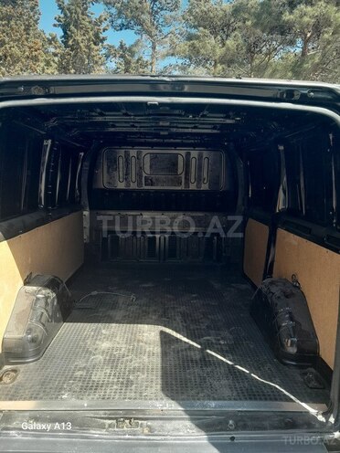 Ford Transit-6