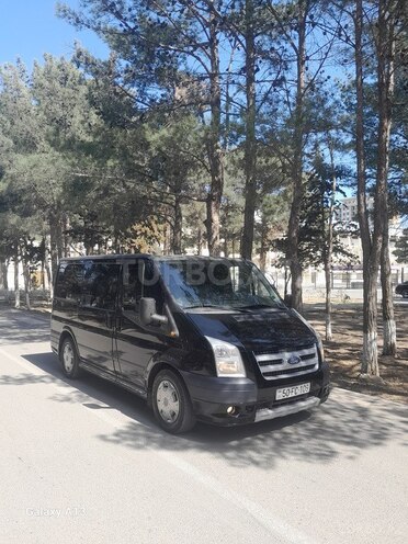 Ford Transit-20