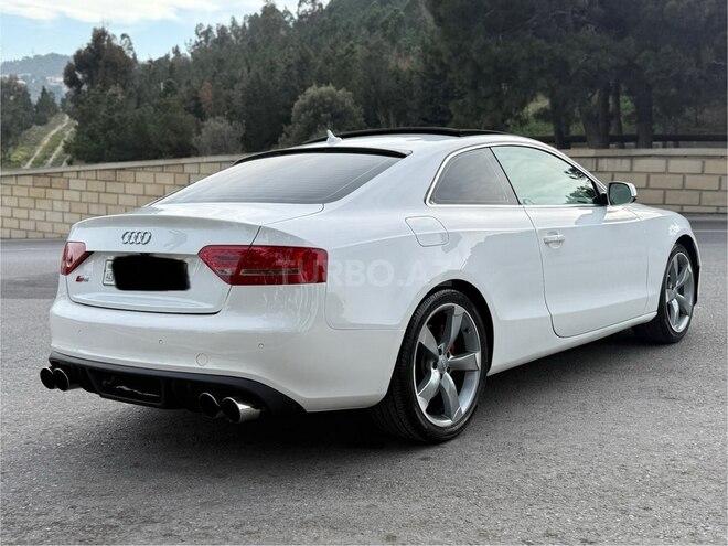 Audi S5 2010, 143,633 km - 4.2 l - Bakı