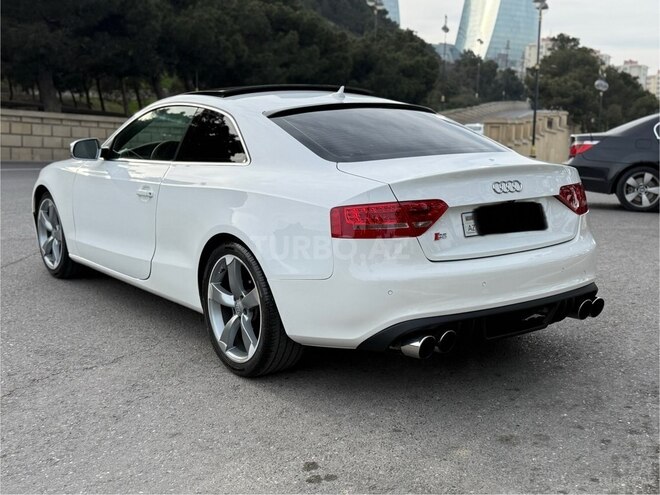 Audi S5 2010, 143,633 km - 4.2 l - Bakı
