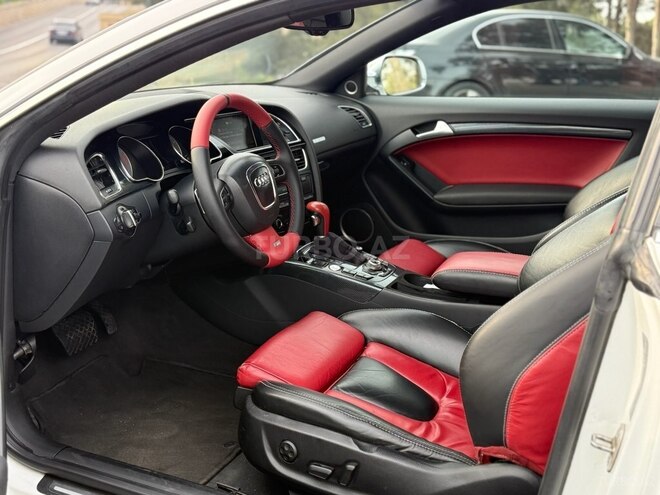 Audi S5 2010, 143,633 km - 4.2 l - Bakı