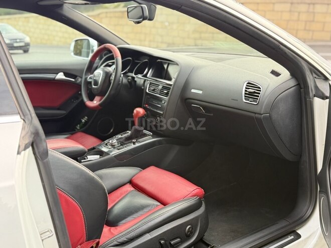 Audi S5 2010, 143,633 km - 4.2 l - Bakı
