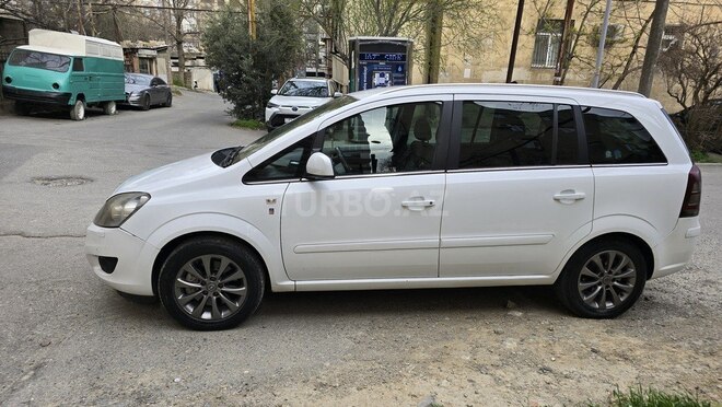 Opel Zafira 2010, 285,000 km - 1.7 l - Bakı