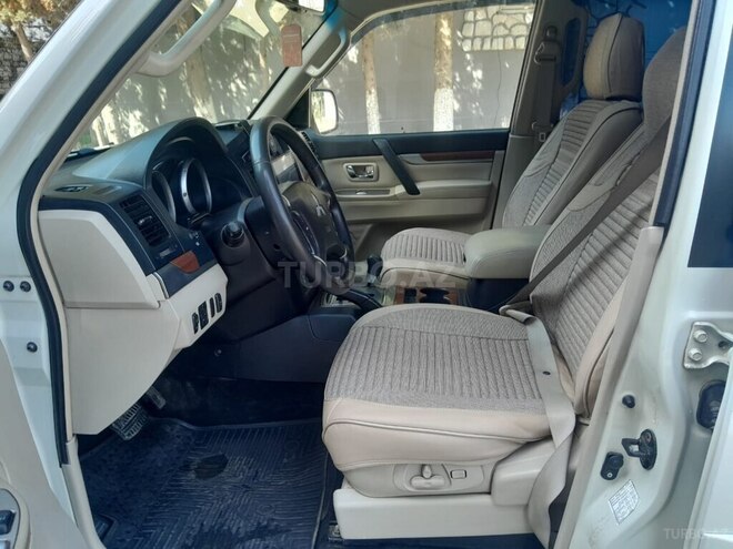 Mitsubishi Pajero 2007, 266,000 km - 3.8 л - Bakı