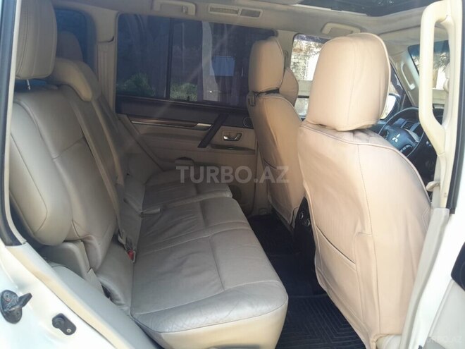 Mitsubishi Pajero 2007, 266,000 km - 3.8 л - Bakı