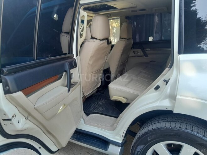 Mitsubishi Pajero 2007, 266,000 km - 3.8 л - Bakı