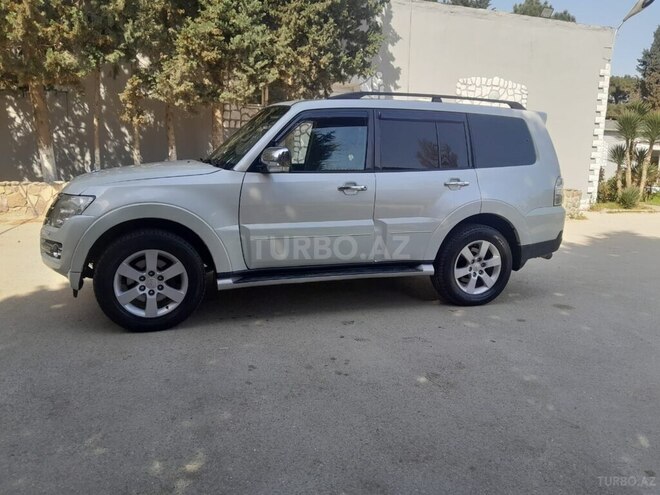 Mitsubishi Pajero 2007, 266,000 km - 3.8 л - Bakı