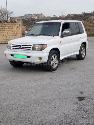 Mitsubishi Pajero io 2000, 121,200 km - 2.0 л - Bakı