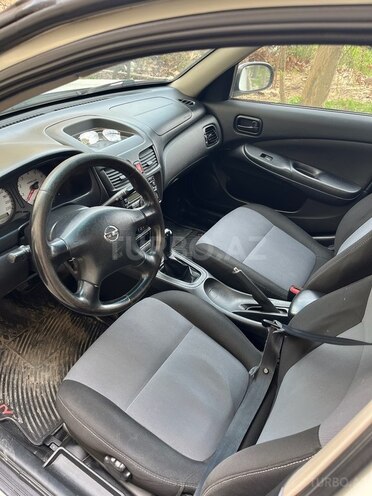Nissan Sunny 2010, 340,000 km - 1.6 л - Bakı