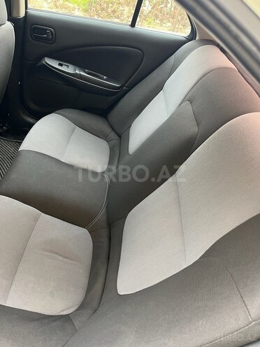 Nissan Sunny 2010, 340,000 km - 1.6 л - Bakı