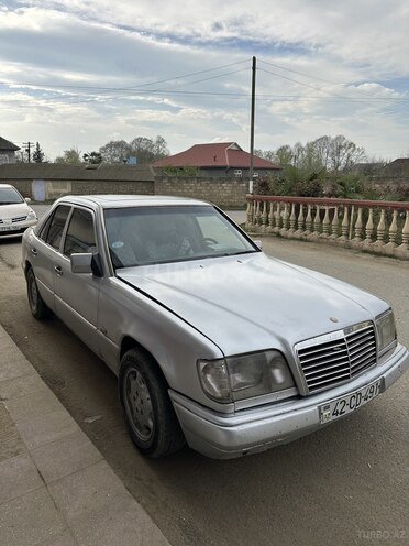 Mercedes E 250 1991, 345,670 km - 2.5 л - Lənkəran
