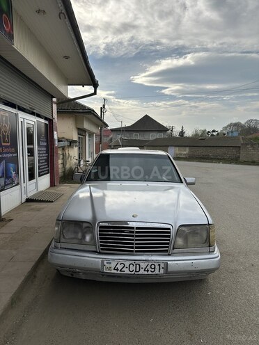Mercedes E 250 1991, 345,670 km - 2.5 л - Lənkəran
