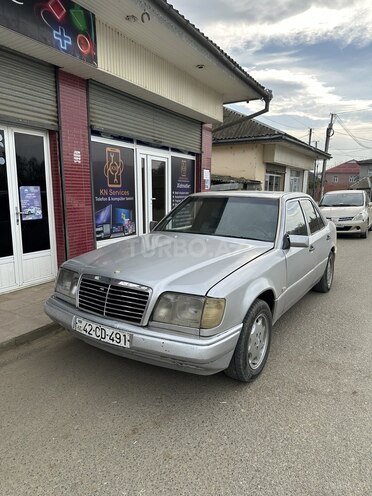 Mercedes E 250 1991, 345,670 km - 2.5 л - Lənkəran