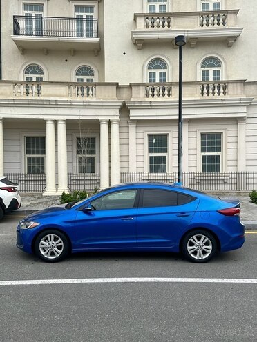 Hyundai Elantra 2017, 150,000 km - 2.0 l - Bakı