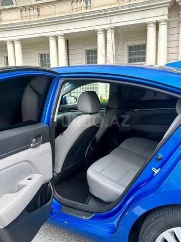 Hyundai Elantra 2017, 150,000 km - 2.0 l - Bakı