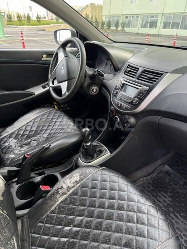 Hyundai Accent 2011, 208,000 km - 1.6 l - Bakı