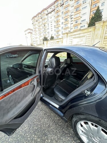 Mercedes E 220 d 2001, 557,000 km - 2.2 l - Bakı