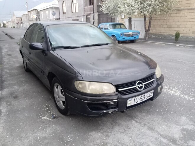 Opel Omega 1996, 333,210 km - 2.0 l - Qax