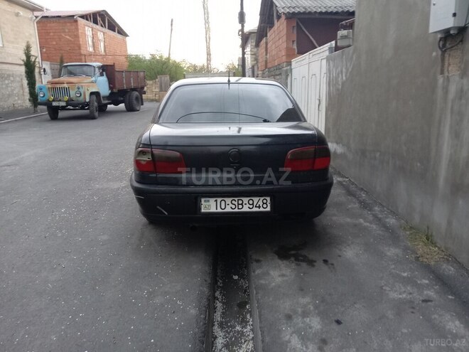 Opel Omega 1996, 333,210 km - 2.0 l - Qax