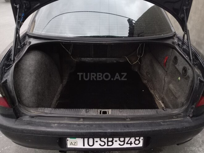 Opel Omega 1996, 333,210 km - 2.0 l - Qax