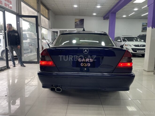 Mercedes C 200-12
