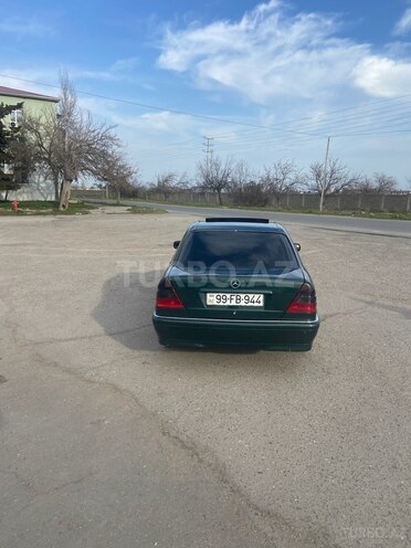 Mercedes C 220 d 1999, 334,000 km - 2.2 l - Bakı