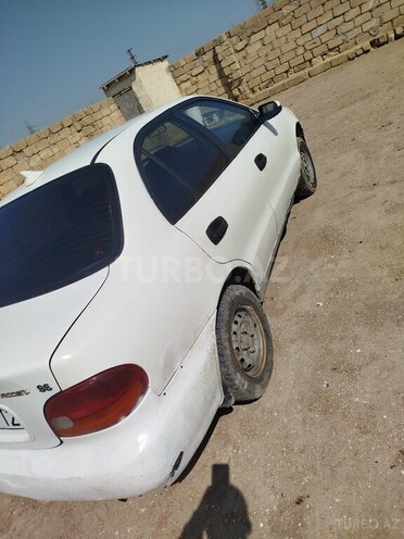 Hyundai Elantra 1995, 200,000 km - 2.0 l - Bakı