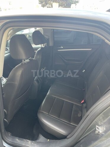Volkswagen Jetta 2008, 211,000 km - 2.5 л - Bakı