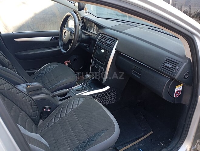 Mercedes B 180 2006, 250,000 km - 1.8 l - Bakı