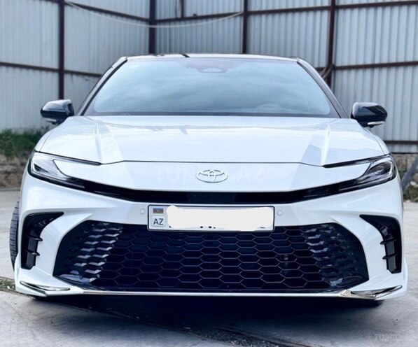 Toyota Camry 2024, 7,800 km - 2.0 l - Bakı