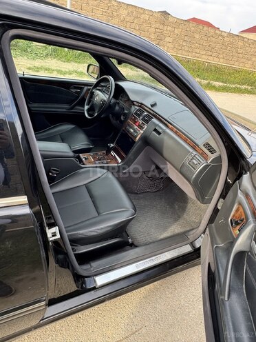 Mercedes E 320 2000, 237,000 km - 3.2 l - Bakı