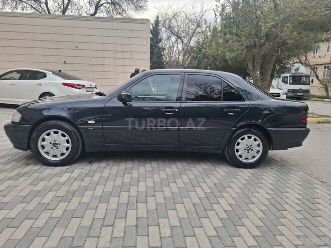Mercedes C 220 d 2000, 327,700 km - 2.2 l - Sumqayıt