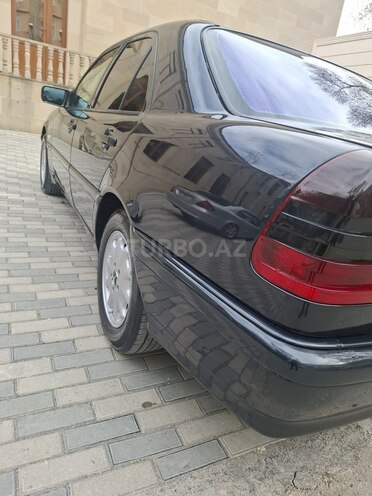 Mercedes C 220 d 2000, 327,700 km - 2.2 l - Sumqayıt