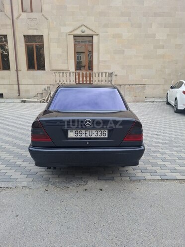 Mercedes C 220 d 2000, 327,700 km - 2.2 l - Sumqayıt