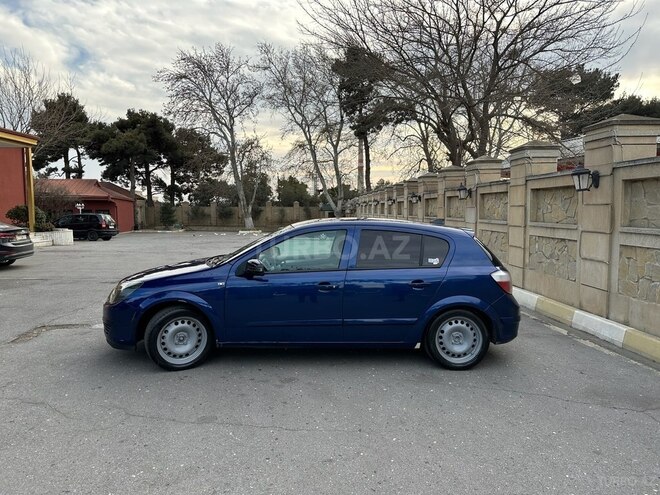 Opel Astra 2004, 238,000 km - 1.4 l - Bakı
