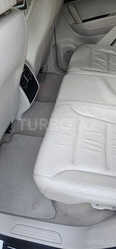 Volkswagen Touareg 2010, 233,500 km - 2.8 l - Sumqayıt